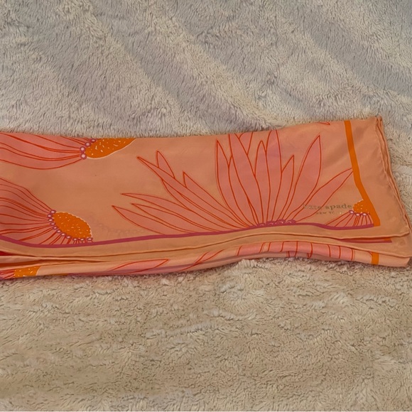 Kate Spade Square Scarf/Wrap - Picture 4 of 12